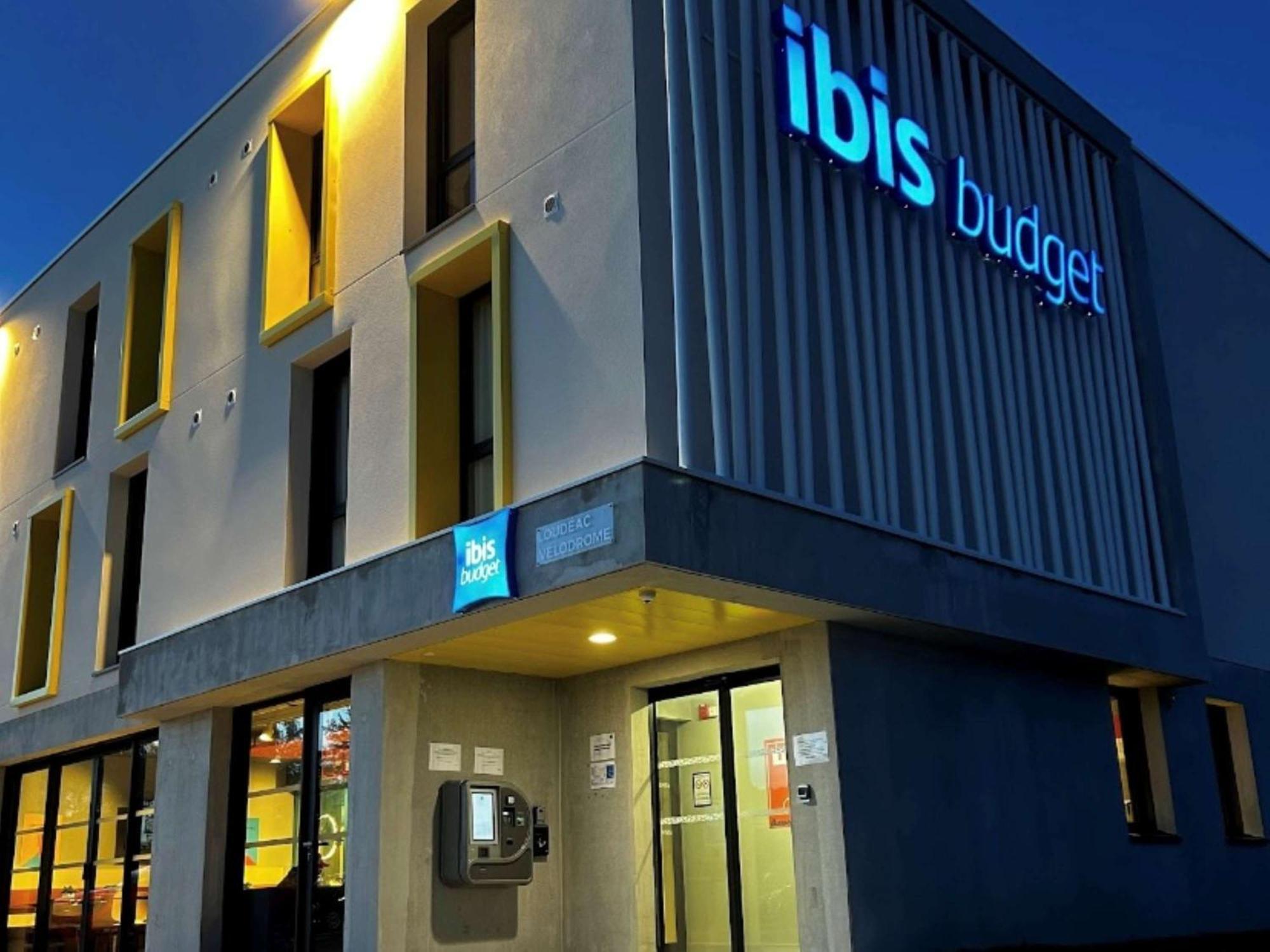 Ibis Budget Loudeac Velodrome Ngoại thất bức ảnh