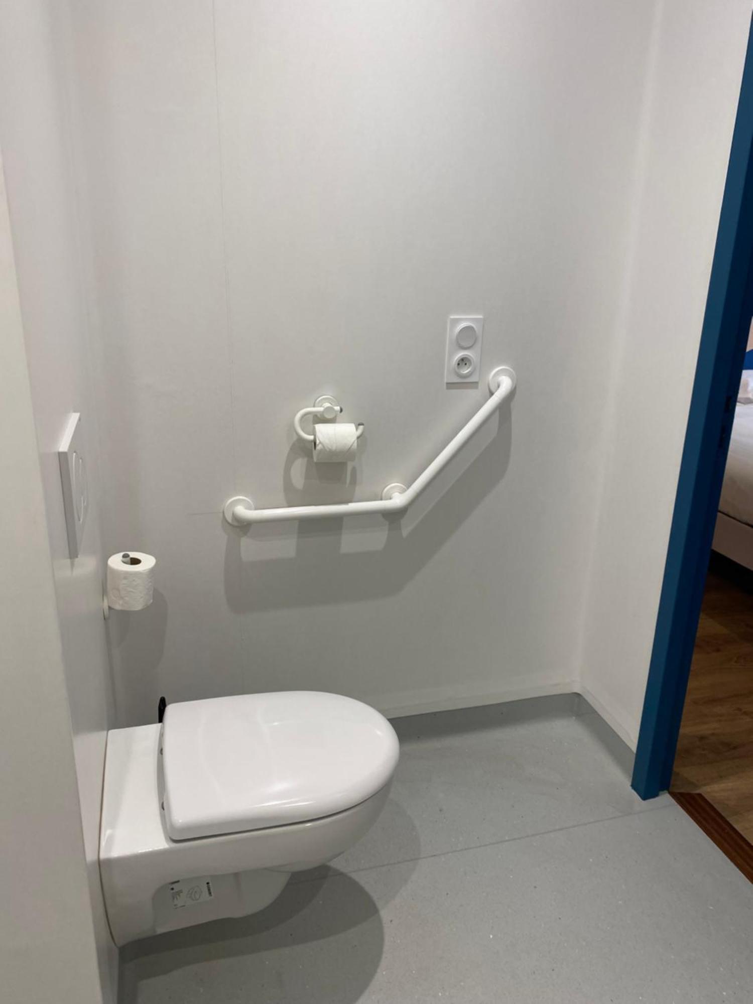 Ibis Budget Loudeac Velodrome Ngoại thất bức ảnh