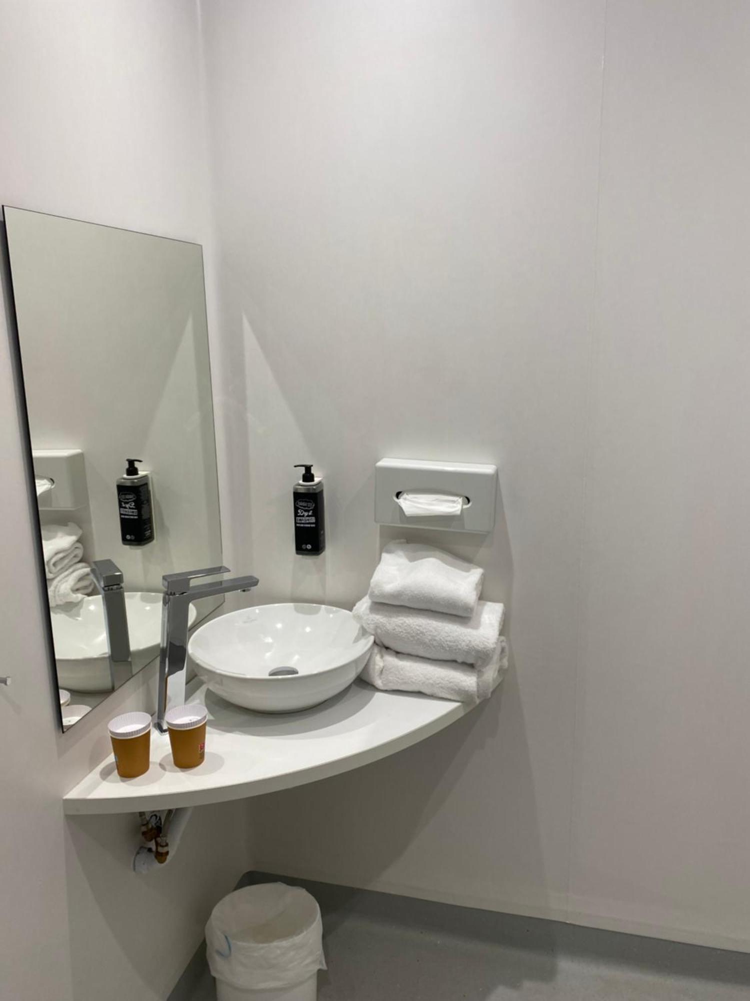 Ibis Budget Loudeac Velodrome Ngoại thất bức ảnh