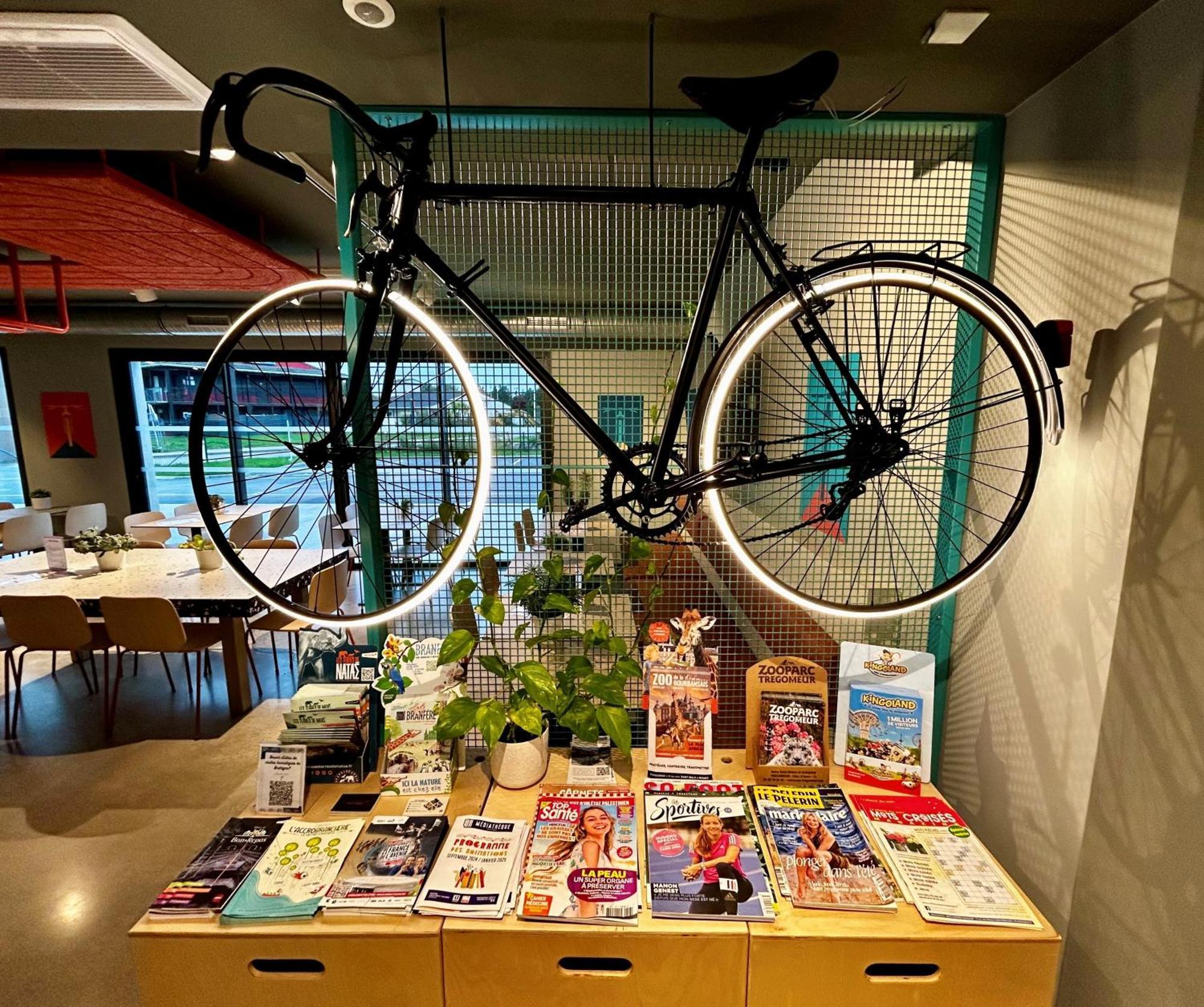Ibis Budget Loudeac Velodrome Ngoại thất bức ảnh